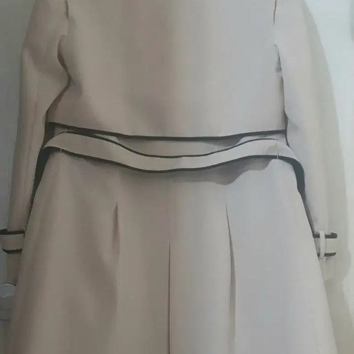 [BUNJANG] MOJO.S.PHINE Trench Coat / MOJO.S.PHNE트렌