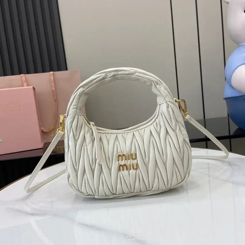 [BUNJANG] Miu Miu Wander Mini Hobo Bag / 미우미우 완더 미니 호보백