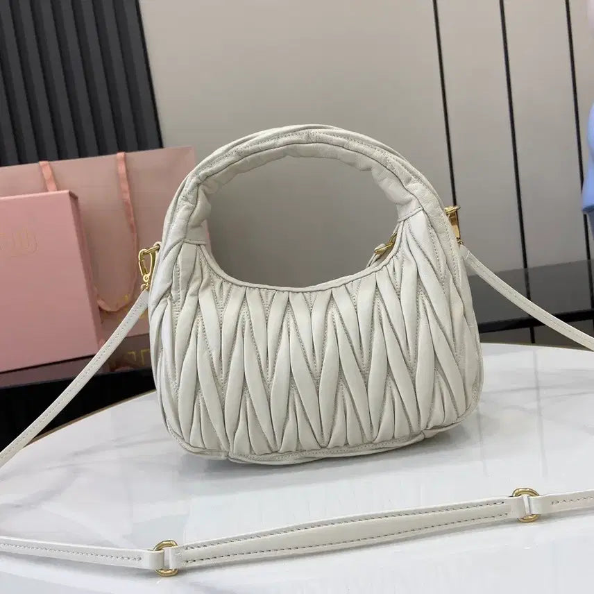 [BUNJANG] Miu Miu Wander Mini Hobo Bag / 미우미우 완더 미니 호보백