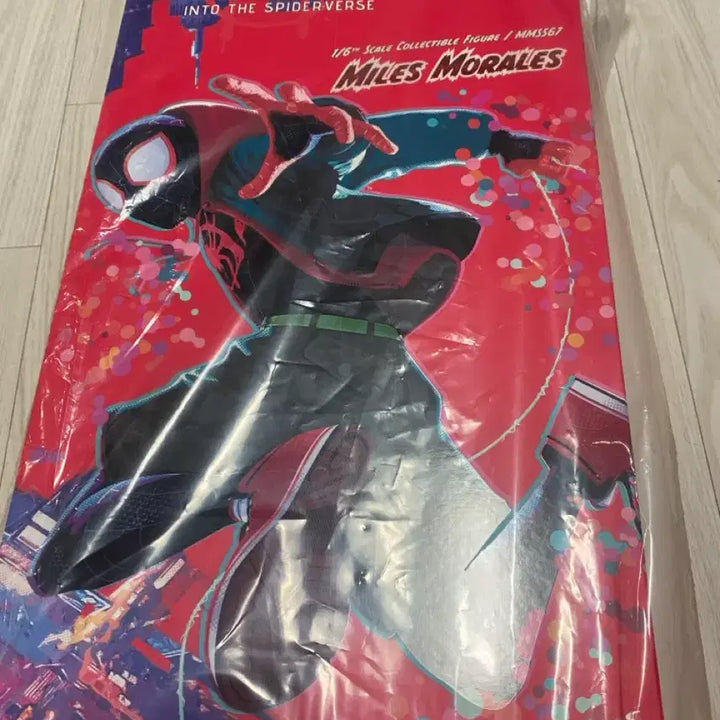 [BUNJANG] Hot Toys Spider-Man Miles Morales Figure / 핫토이 스파이더맨 마일스 모랄레스 피규어 새상품