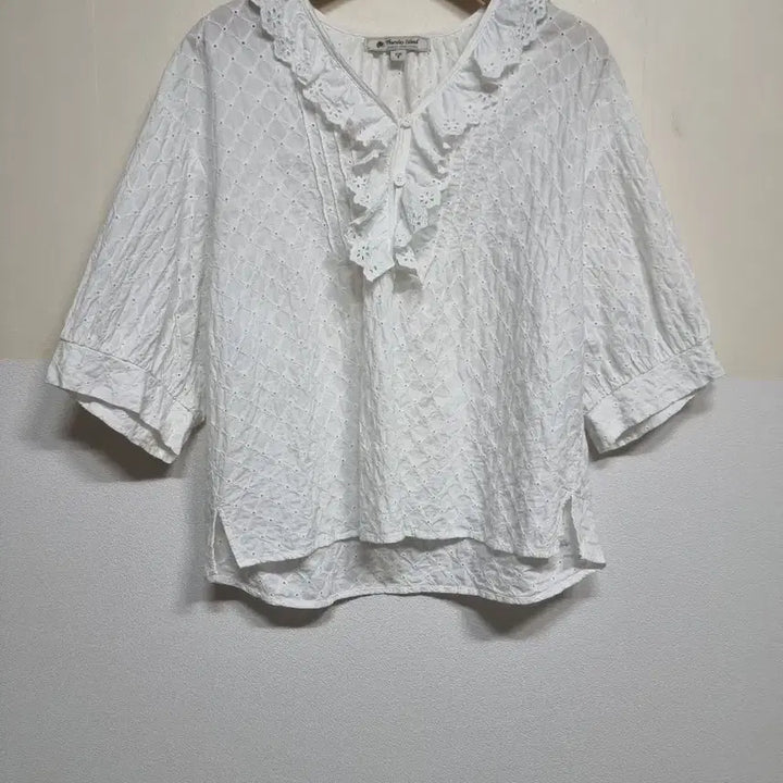 [BUNJANG] Thursday Island Frill Lace Short Sleeve Shirt Size S / * 써스데이아일랜드 프릴 레이스 반팔 S 사이즈