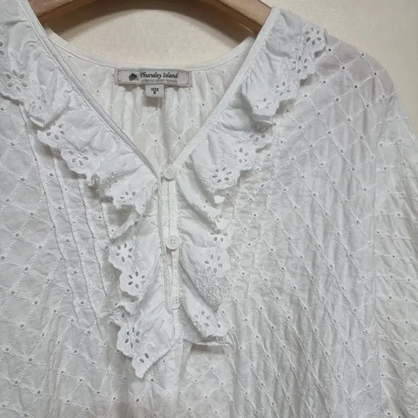 [BUNJANG] Thursday Island Frill Lace Short Sleeve Shirt Size S / * 써스데이아일랜드 프릴 레이스 반팔 S 사이즈