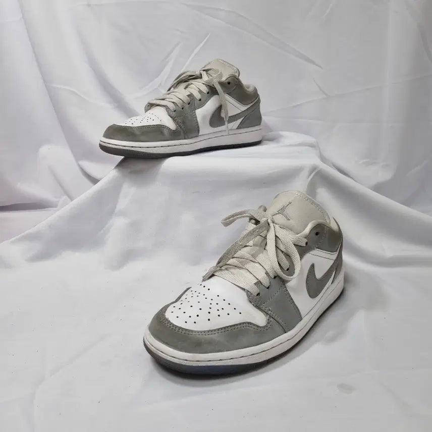 [BUNJANG] Nike Jordan 1 Low White Wolf Grey Vintage Sneakers / 빈티지하서 235 나이키 조던 1 로우 화이트 울프 그레이