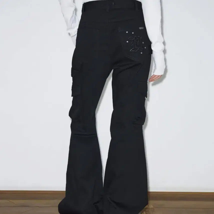 [BUNJANG] Helene Paris Pigment Studded Bootcut Pants / 헬레네파리스 피그먼트 스터드 부츠컷 팬츠