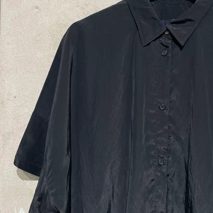 [BUNJANG] Juun.J Black Side Button Rayon Blend Oversized Half Shirt / 준지 블랙 사이드 버튼 레이온 혼방 오버 하프 셔츠