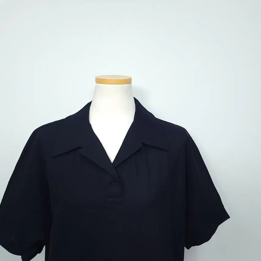 [BUNJANG] Esselia Cotton Short-Sleeve Collar T-Shirt / 에셀리아 새상품 반팔 카라 티셔츠 코튼 66