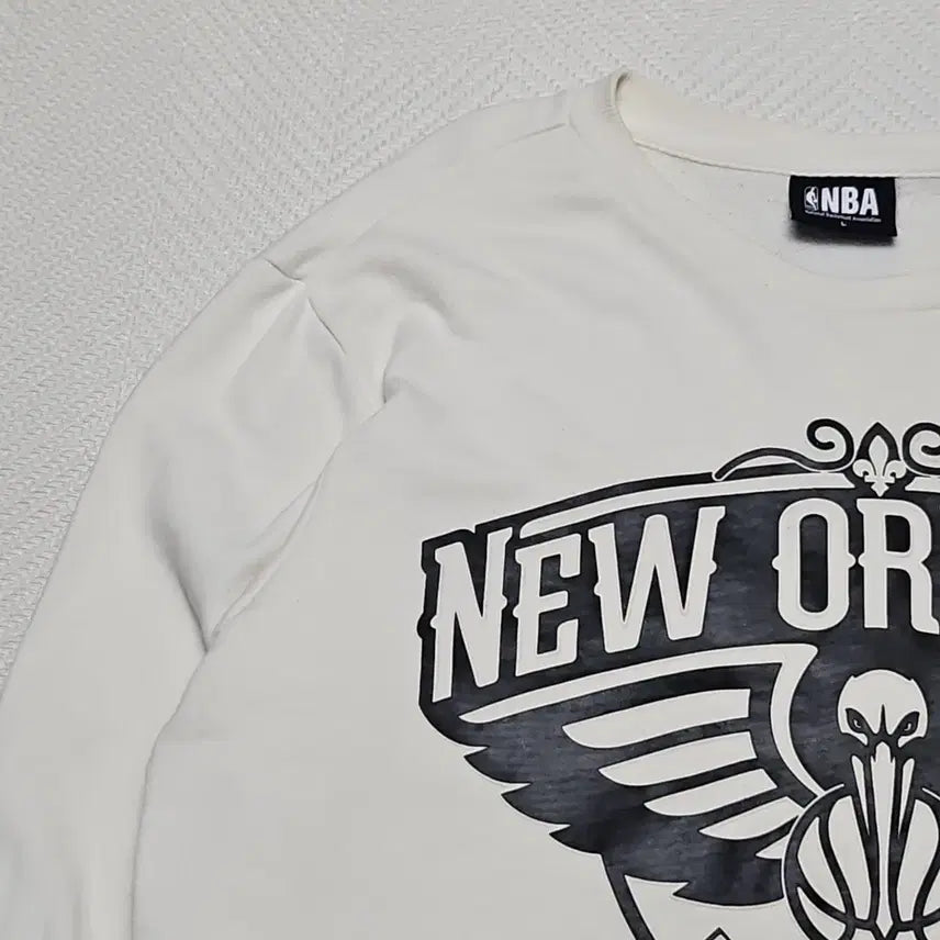 [BUNJANG] NBA New Orleans Pelicans Crewneck Sweatshirt L / NBA 뉴올리언스 베이지 맨투맨 L