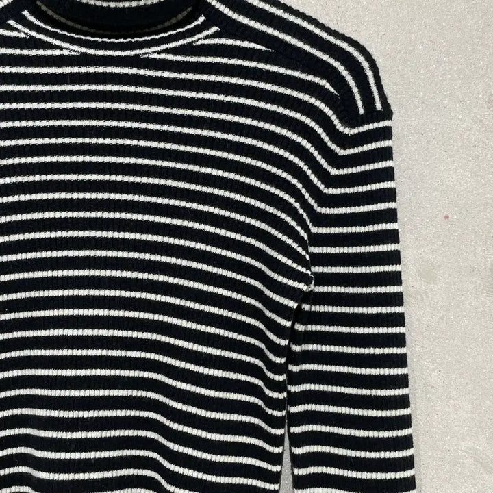 [BUNJANG] Ink Stripe Polar Neck Knit - Size M / 잉크 스트라이프 폴라넥 니트