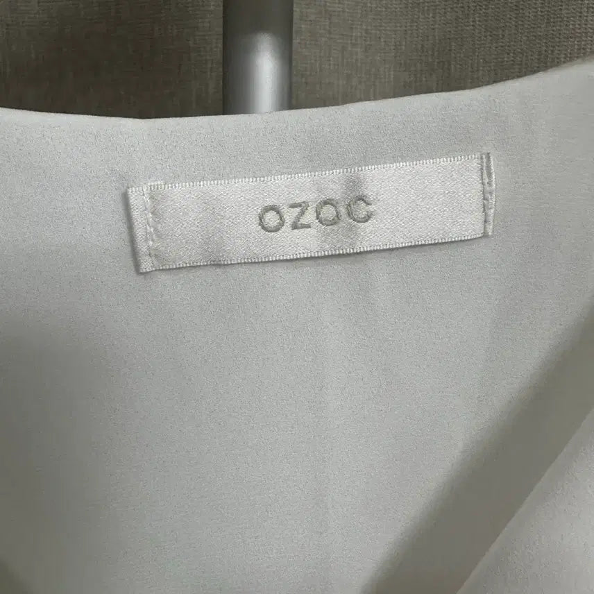 [SOLD OUT] OZOC 오조크 반팔 블라우스