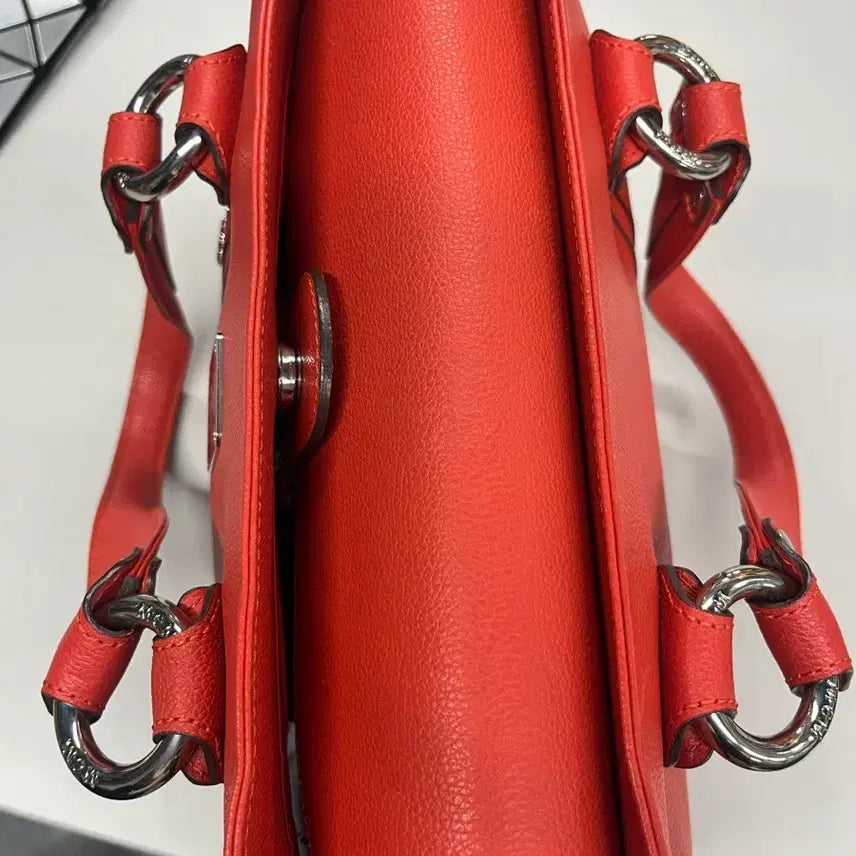 [BUNJANG] MCM Red Leather Tote Bag / MCM 가방 토트백 레드 컬러