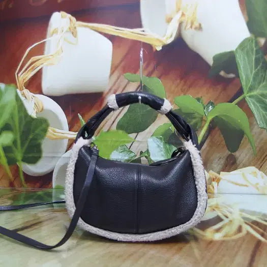 [BUNJANG] BUNKE Half Moon Coconut Mini Tote Mustang Leather Bag / 구제토토 분크 하프문 코코넛 미니 토트 무스탕 중고 60705