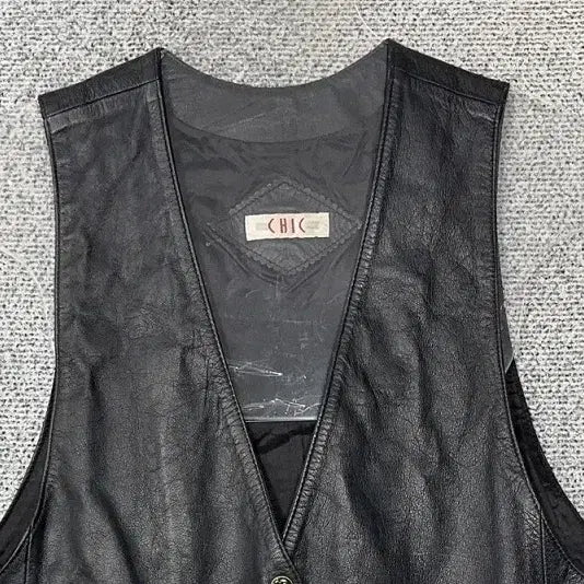 [BUNJANG] Vintage Black Genuine Leather Vest 95 / 빈티지 블랙 소가죽 양장 조끼 95
