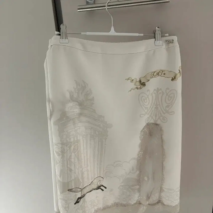 [BUNJANG] Too Much Tax Ornament Lace Midi Skirt Ivory White / 투머치택스 ORNAMENT 오너먼트 레이스 미디스커트 아이보리 화이트