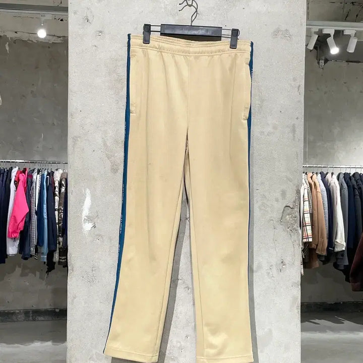 [BUNJANG] Stussy Beige Side Panel Track Pants / 스투시 베이지 사이드 패널 트랙 팬츠