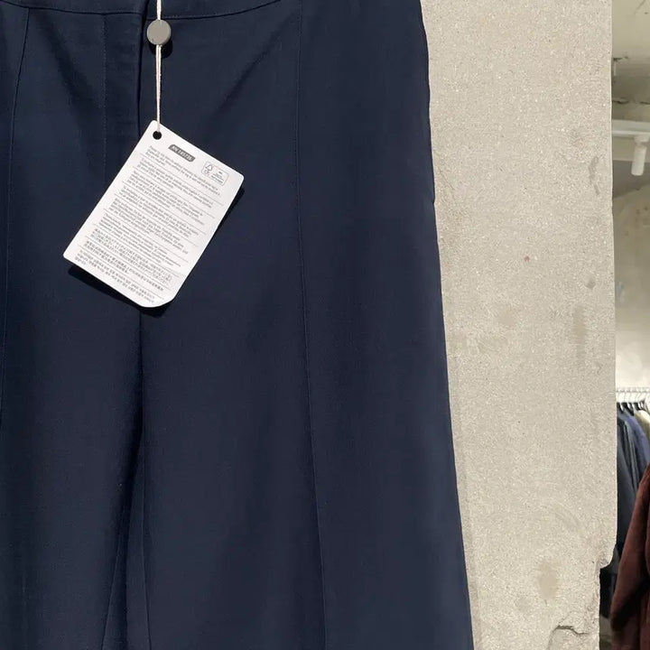 [BUNJANG] Sandro Dark Navy One-Pleat Wool Cotton Blend Wide Slacks / 산드로 다크 네이비 원턱 울 코튼 혼방 와이드 슬랙스