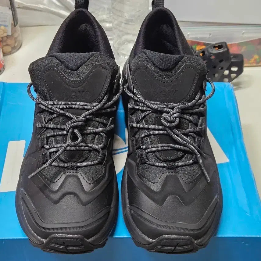[BUNJANG] Hoka Kaha 3 Low Hiking Boots Black / 호카 카하 3  로우