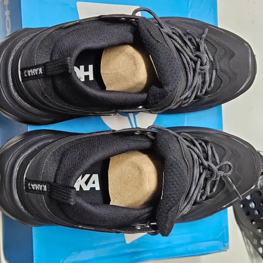[BUNJANG] Hoka Kaha 3 Low Hiking Boots Black / 호카 카하 3  로우