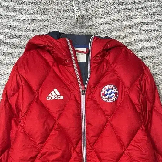 [BUNJANG] Adidas x Bayern Munich Red Down Padded Jacket L / 아디다스 바이에른 뮌헨 레드 덕다운 패딩 L