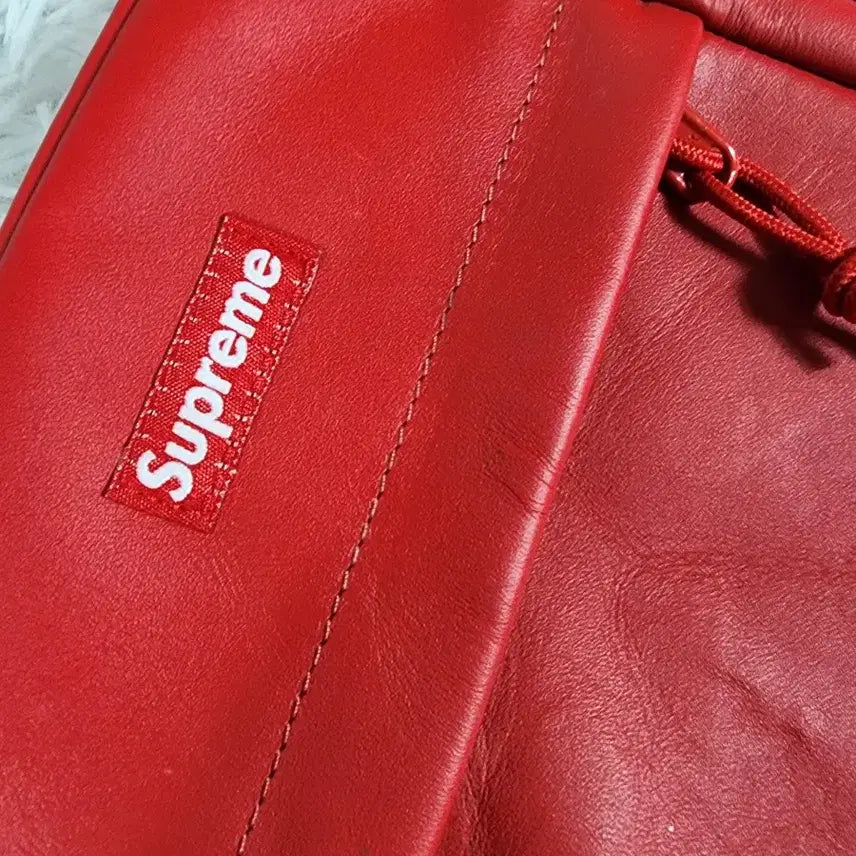 [BUNJANG] Supreme Leather Shoulder Bag Red 23FW / 슈프림 레더 숄더백 레드 23FW