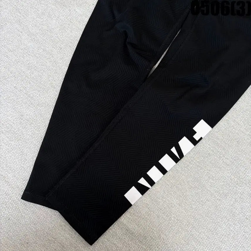 [BUNJANG] Nike Pro Black Leggings (L) / L 나이키 프로 블랙 레깅스 0506(3)