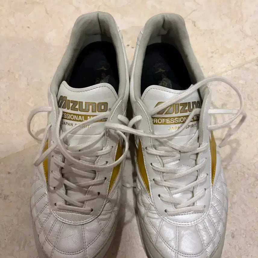 [BUNJANG] Morelia Sala Japan Soccer Cleats / 모렐리아 살라 재팬