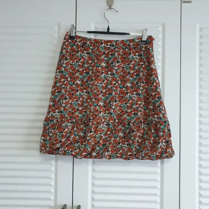 [BUNJANG] Japanese Mini Skirt (Size 55 S) / 시원한 스커트 55 S made in Japan