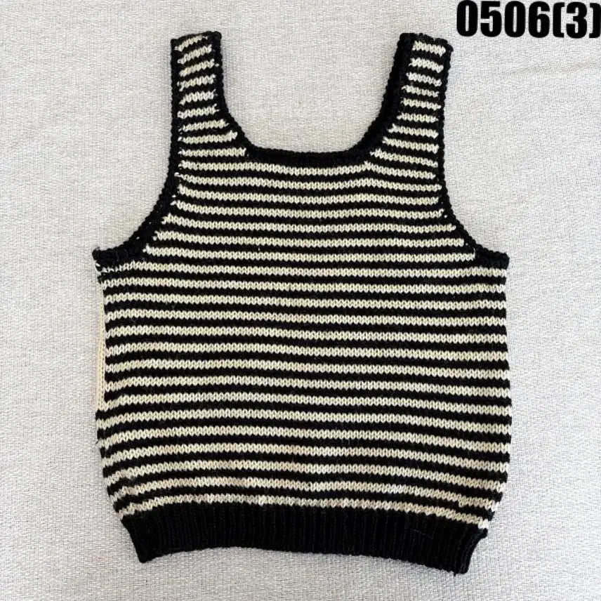 [BUNJANG] Bear Knit Tank Top / 곰돌이 니트 탱크탑 블랙 아이보리 0506(3)