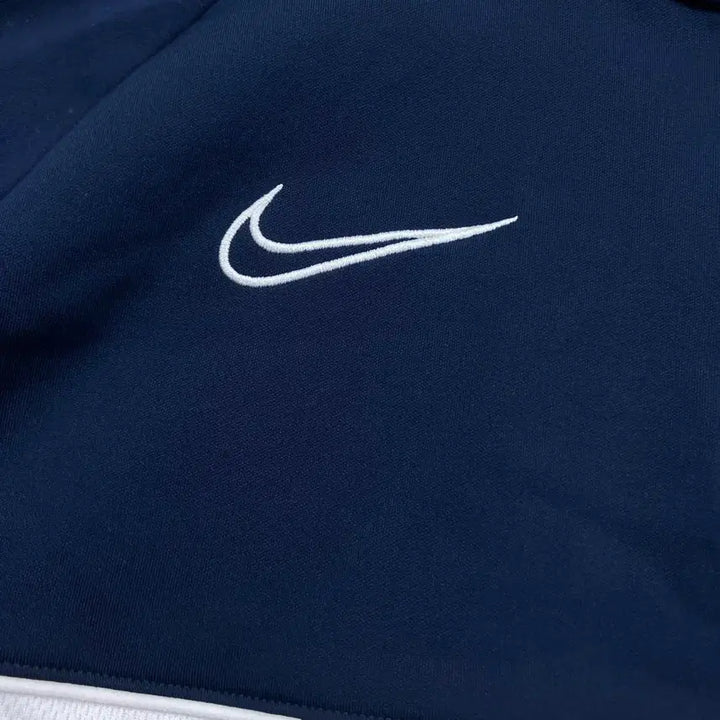 [BUNJANG] Nike Logo Navy Training Top / 나이키 로고 네이비 트레이닝 탑