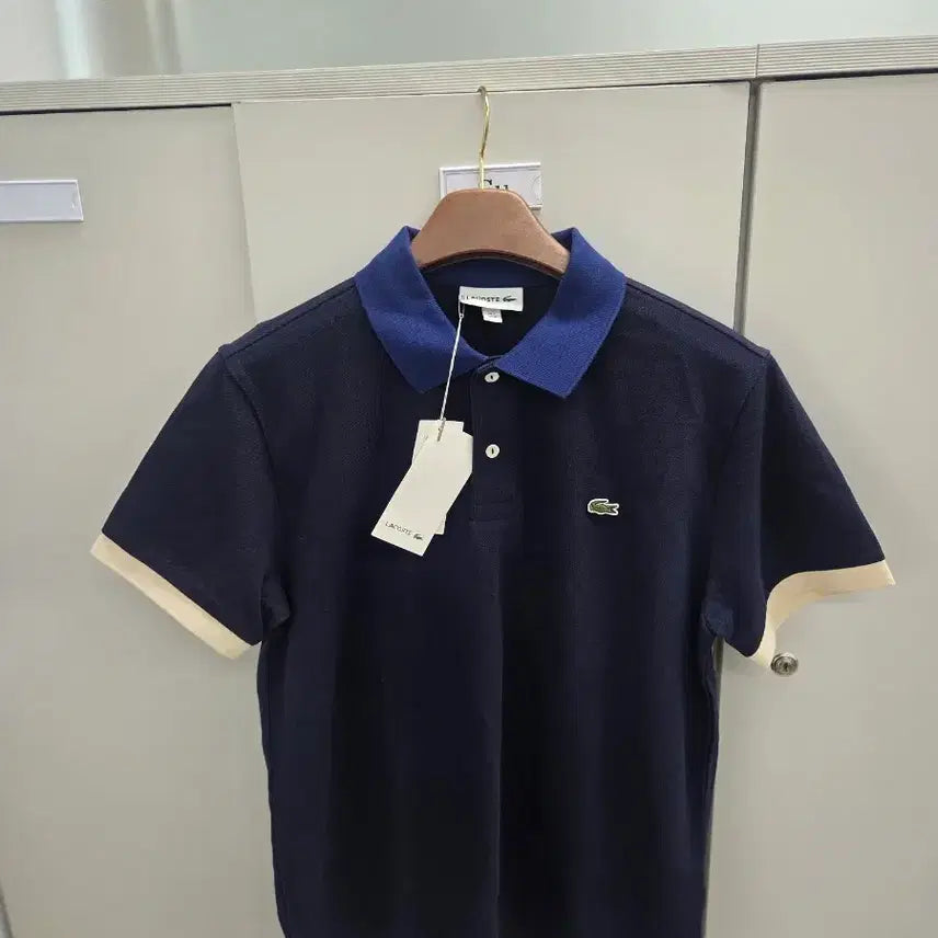 [SOLD OUT] 라코스테 네이비 카라 배색 반팔 M