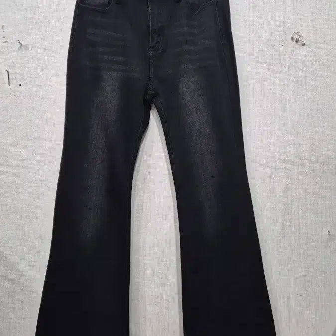 [BUNJANG] Black Washed Bootcut Denim Pants / 블랙 워싱 부츠컷 데님 팬츠
