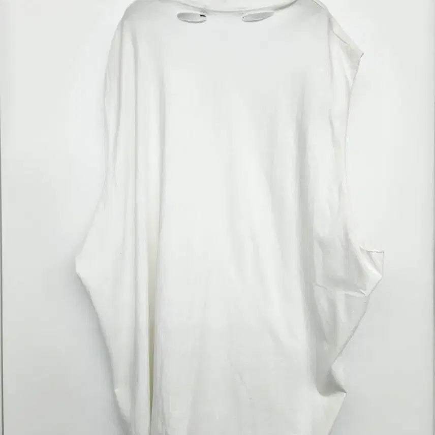 [BUNJANG] Destroyed Cutout Long Tank Top / 디스트로이 나시