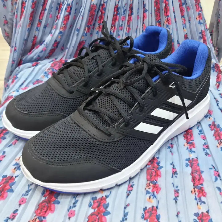[BUNJANG] Adidas Black &amp; White Mesh Sneakers 300mm / 아디다스 검흰 메쉬 운동화 300mm