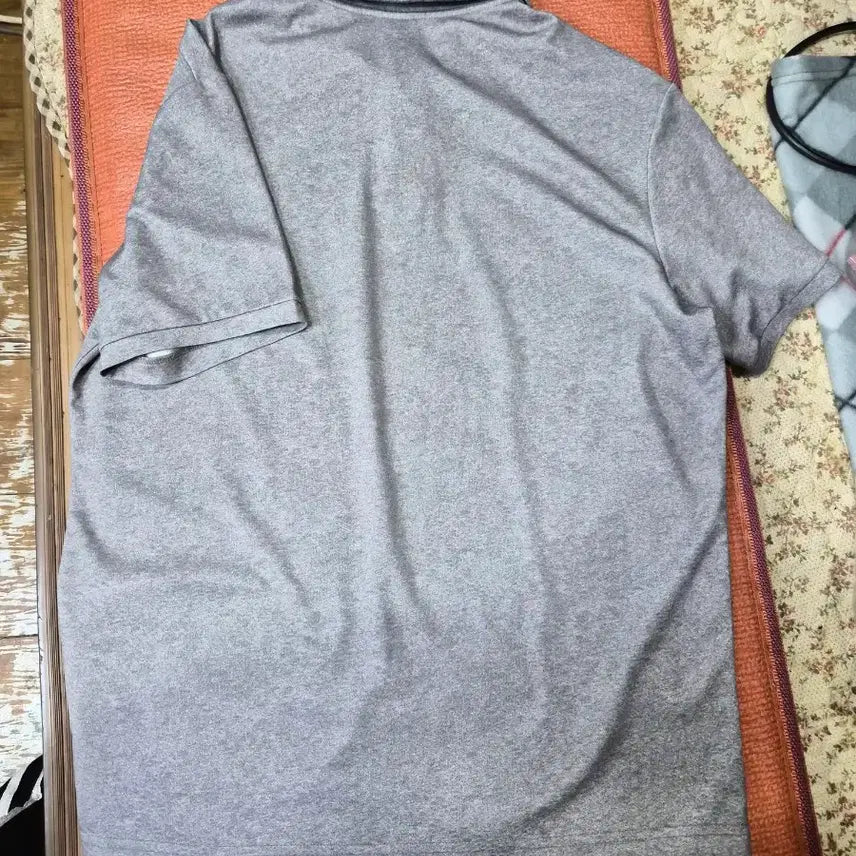 [BUNJANG] Umbro Gray Short-Sleeve Polo T-Shirt / 엄브로 회색 반팔 폴로티
