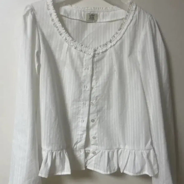 [BUNJANG] Letter From Moon Notting Round Neck Frill Blouse / 레터프롬문 노트니 라운드넥 프릴 블라우스
