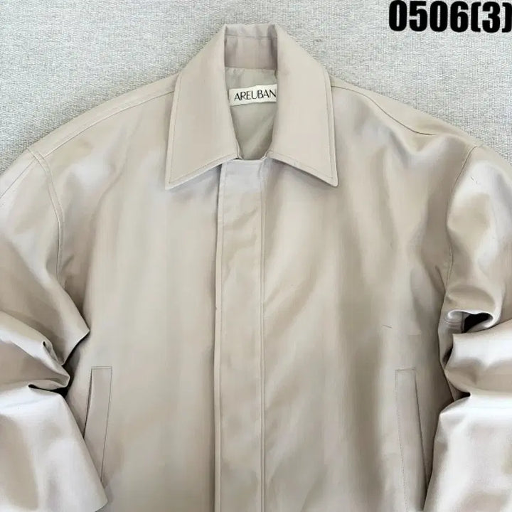 [BUNJANG] AREUBAN Mock Neck Short Leather Jacket Beige / AREUBAN 모크넥 숏 레더 자켓 베이지 0506(3)