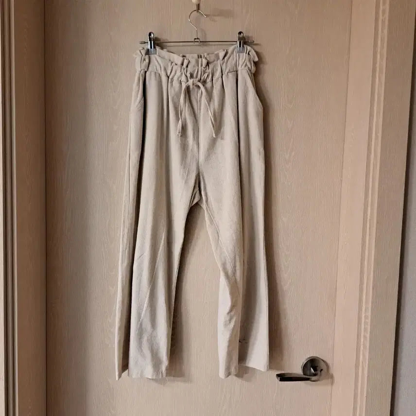 [BUNJANG] Ivory Linen Pants with Elastic Waistband (One Size) / 아이보리 밴딩 린넨 바지 프리사이즈