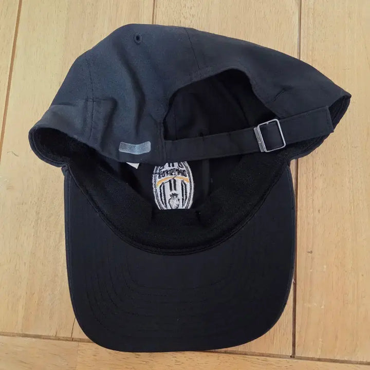 [BUNJANG] Nike Juventus Football Cap / 나이키 유벤투스 모자 볼캡 유베 축구