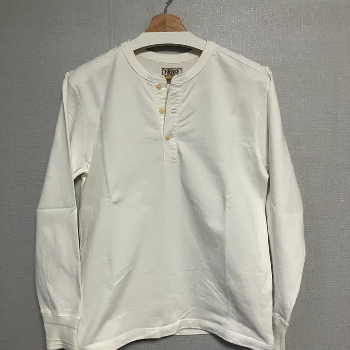 [BUNJANG] Bronson Henry Neck Long Sleeve T-Shirt - Size L / 브론슨 헨리넥 긴팔티 L사이즈