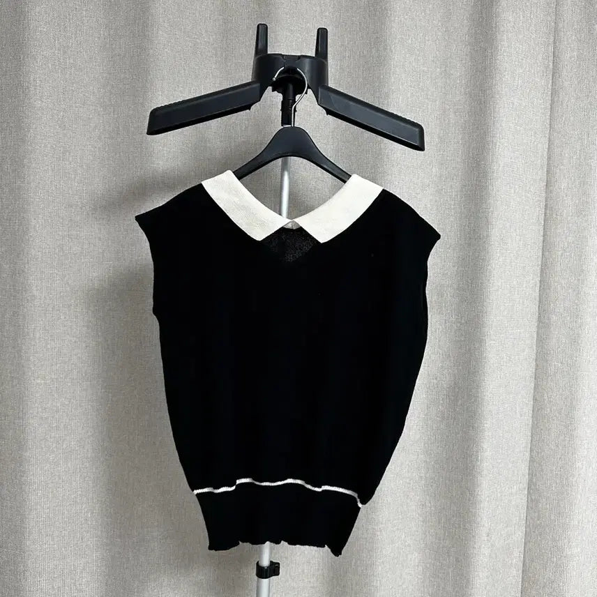 [BUNJANG] LVPS Sleeveless Top / LVPS 러브패리스 민소매