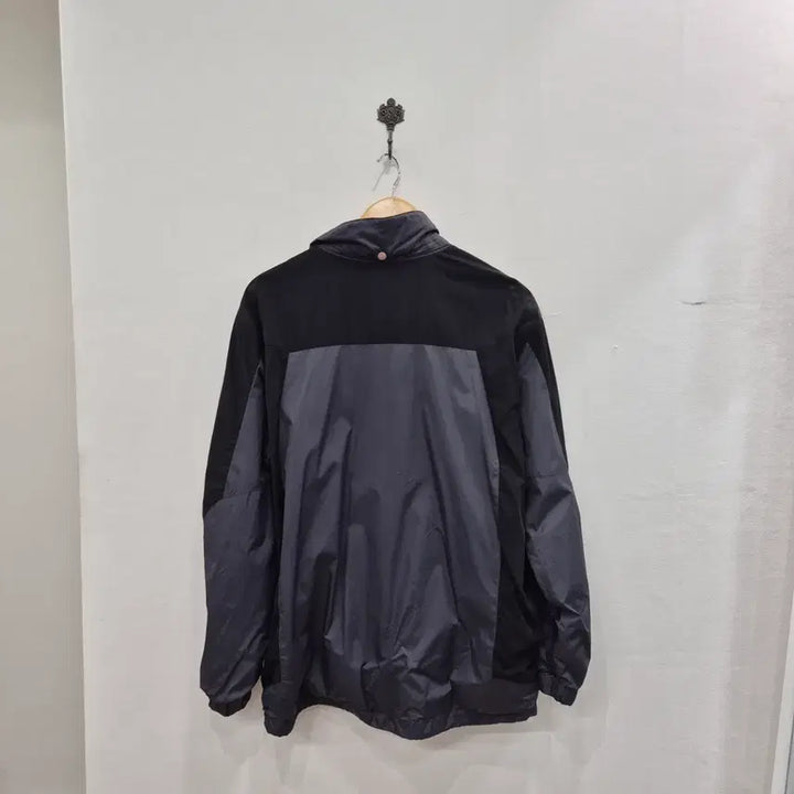 [BUNJANG] Kolon Sport Windbreaker Black/Gray / 코오롱스포츠 바람막이 블랙/그레이