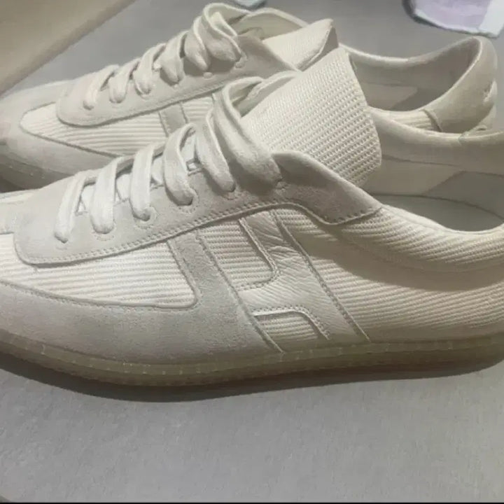 [BUNJANG] Hermes Boomerang Sneakers Suede / 에르메스 부메랑 스니커즈