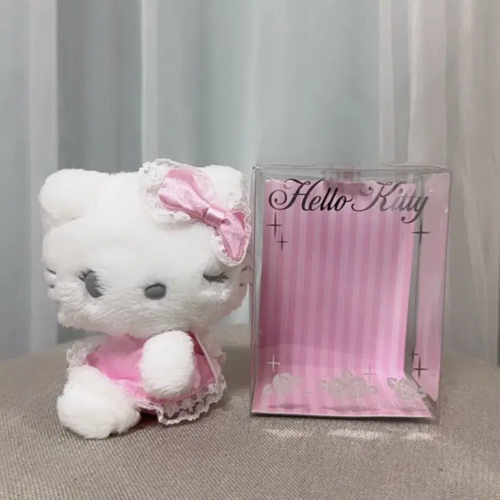 [BUNJANG] Classic Angel Kitty Plush / 고전 천사키티인형