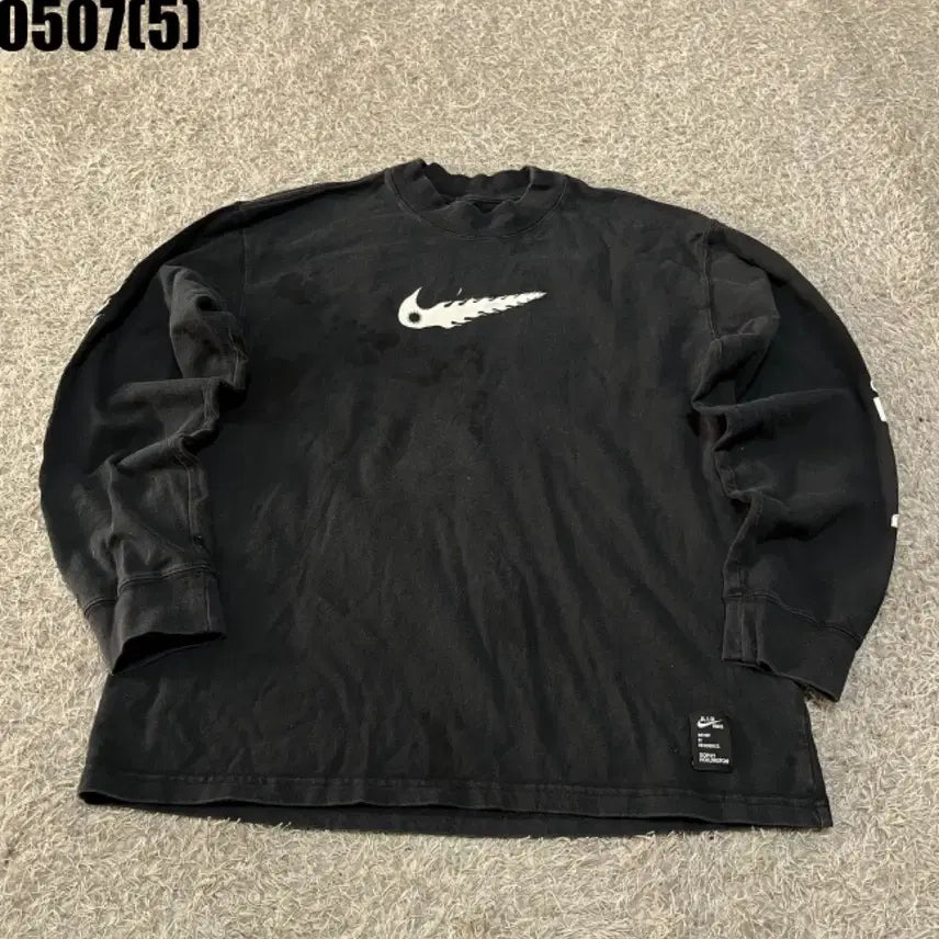 [BUNJANG] Nike Swoosh Black Long Sleeve T-Shirt / 나이키 스우시 블랙 긴팔 티셔츠