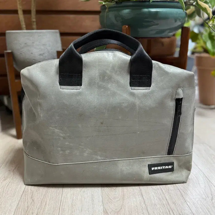 [BUNJANG] Freitag Roy Messenger Bag Silver / 프라이탁 로이 그레이 ROY 실버