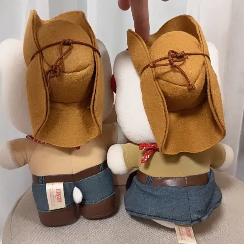 [BUNJANG] Classic Hello Kitty Cowboy Doll / 고전 헬로키티 카우보이 인형
