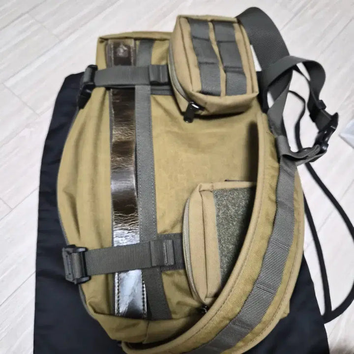 [BUNJANG] Wootan Craft Easy Rider V2 10L Shoulder Bag / 우탄크래프트 이지 라이더 V2 10L