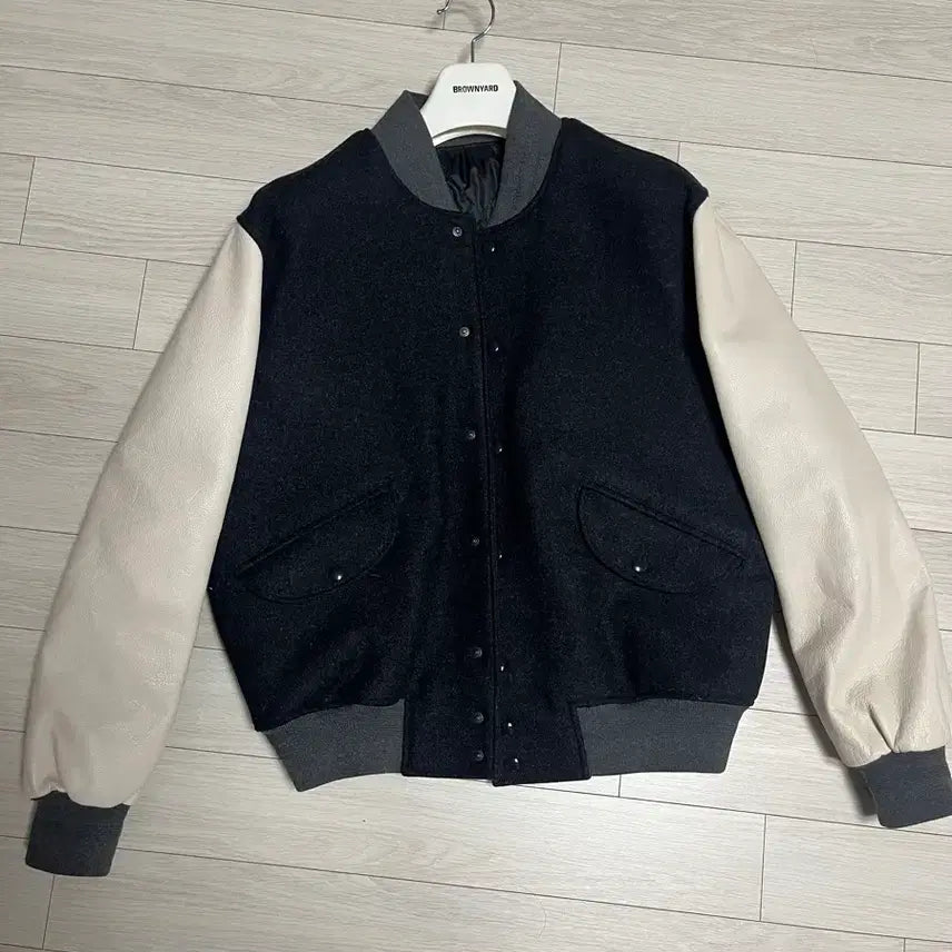 [BUNJANG] Brown Yak Varsity Jacket Charcoal Size 4 / 브라운야드 바시티 자켓 차콜 4사이즈