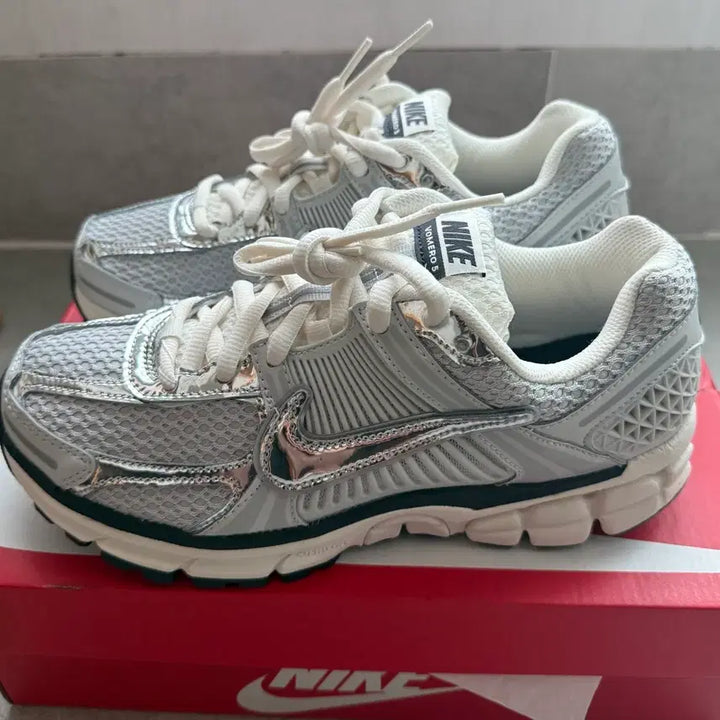 [BUNJANG] Nike Zoom Vomero 5 Photon Dust/Gridiron Sneakers / 나이키 줌 보메로5 포톤더스트 그리드아이언 판매