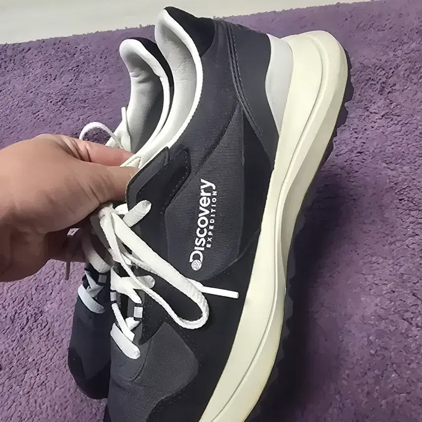 [BUNJANG] Discovery Expedition Black Sneakers / 디스커버리 운동화 블랙 스니커즈