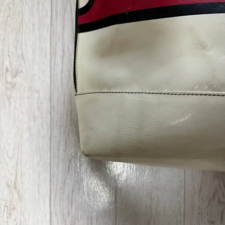 [BUNJANG] Freitag MOSS White Transfer Lettering Messenger Bag / 프라이탁 모스 화이트 전사 레터링 MOSS